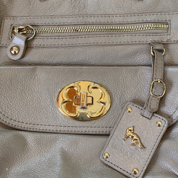 Emma Fox Leather Hand/Shoulder Bag With Gold Tone Hardware - Picture 2 of 16